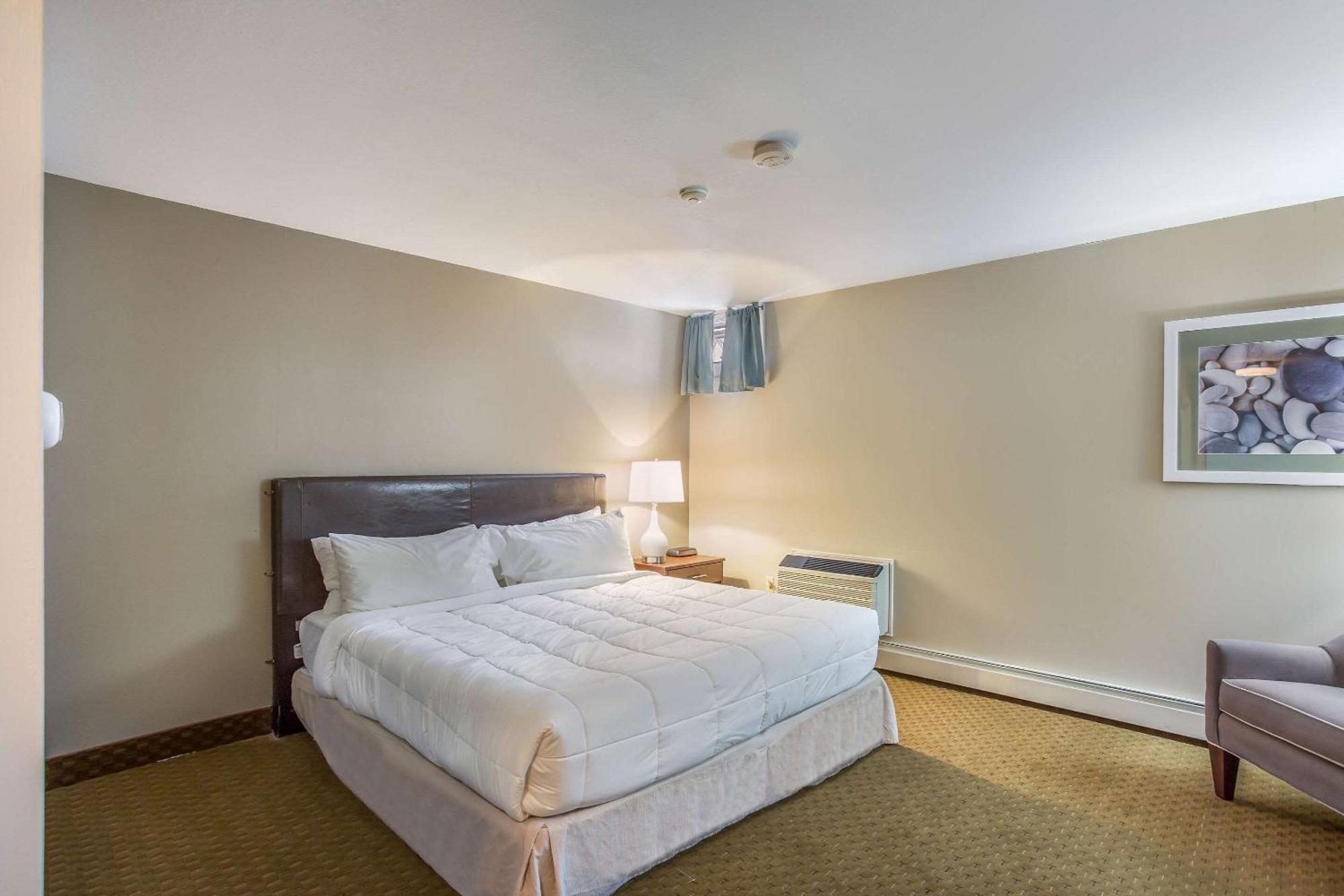 Quality Inn & Suites ゴーラム エクステリア 写真