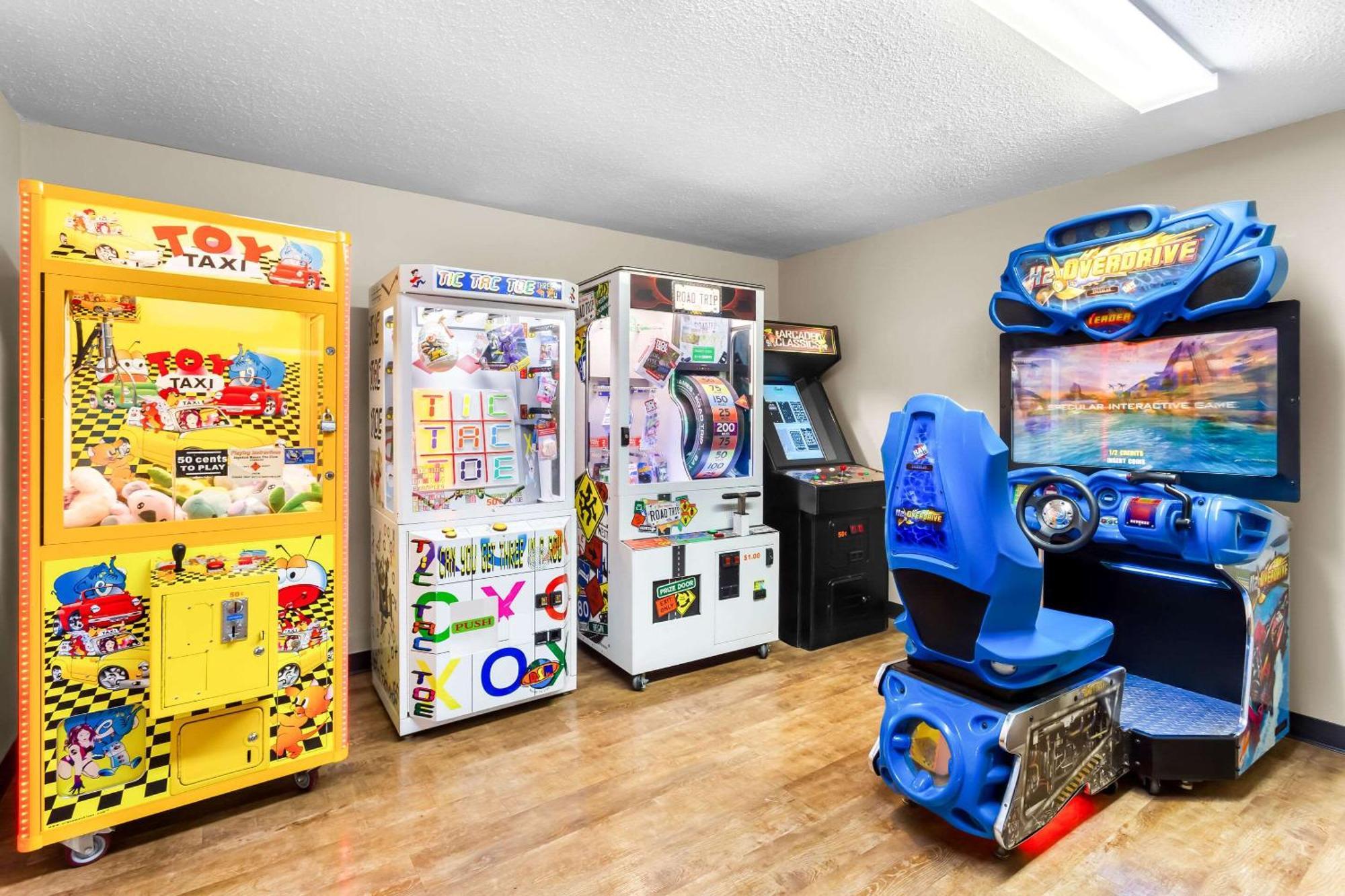 Quality Inn & Suites ゴーラム エクステリア 写真