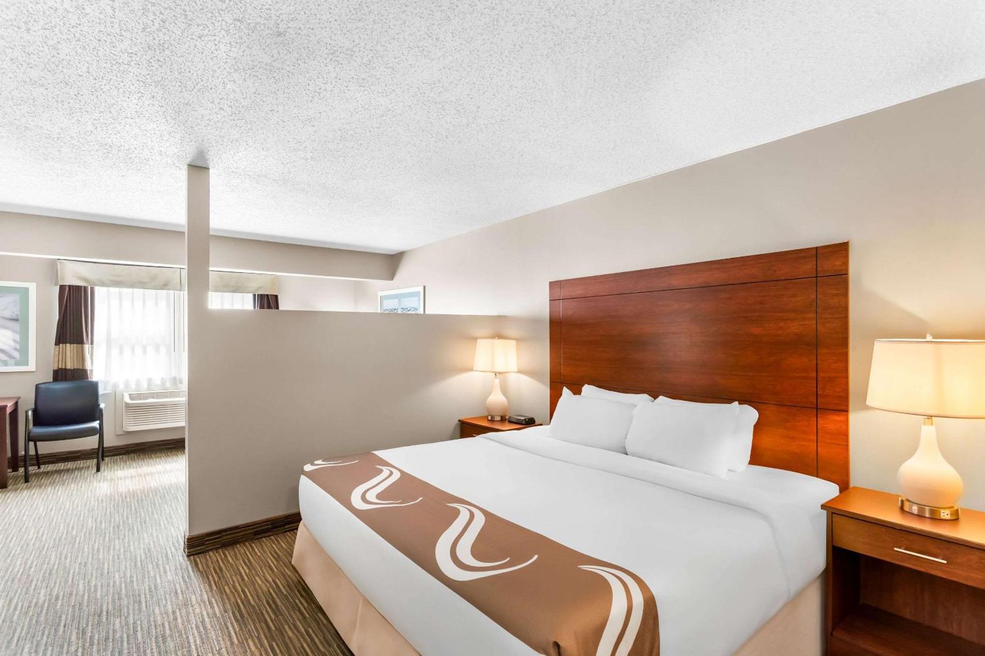 Quality Inn & Suites ゴーラム エクステリア 写真