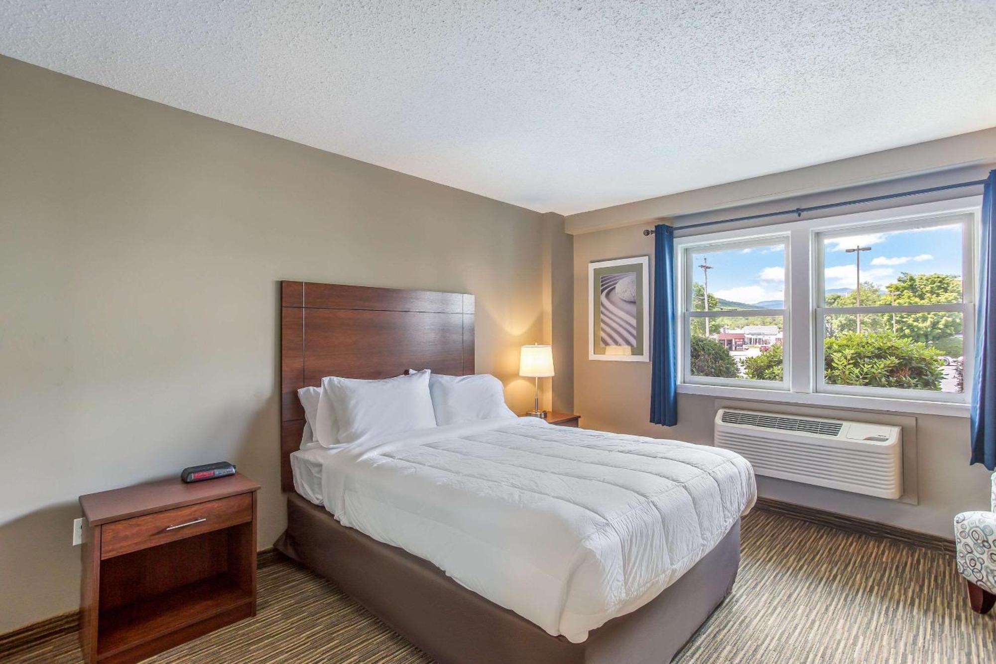 Quality Inn & Suites ゴーラム エクステリア 写真
