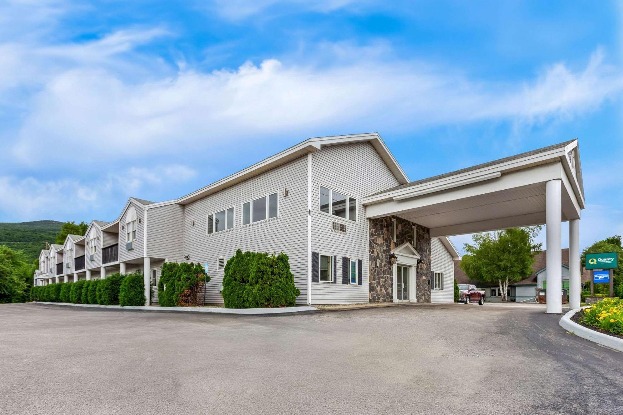 Quality Inn & Suites ゴーラム エクステリア 写真
