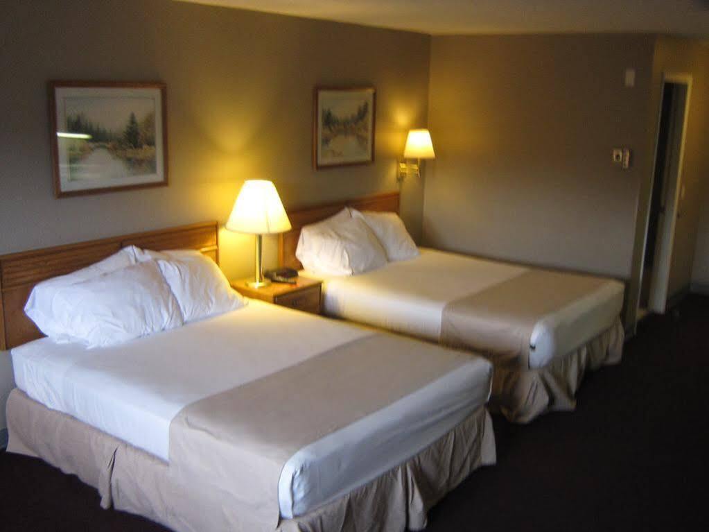 Quality Inn & Suites ゴーラム エクステリア 写真